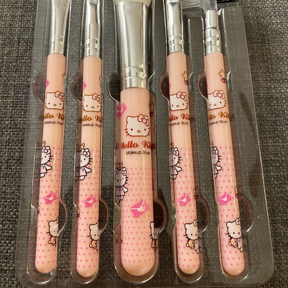 Hello Kitty Pink Makeup Brush Set Blush Eyeshadow Kawaii Cute Girl Cosmetic Eye - Picture 4 of 4